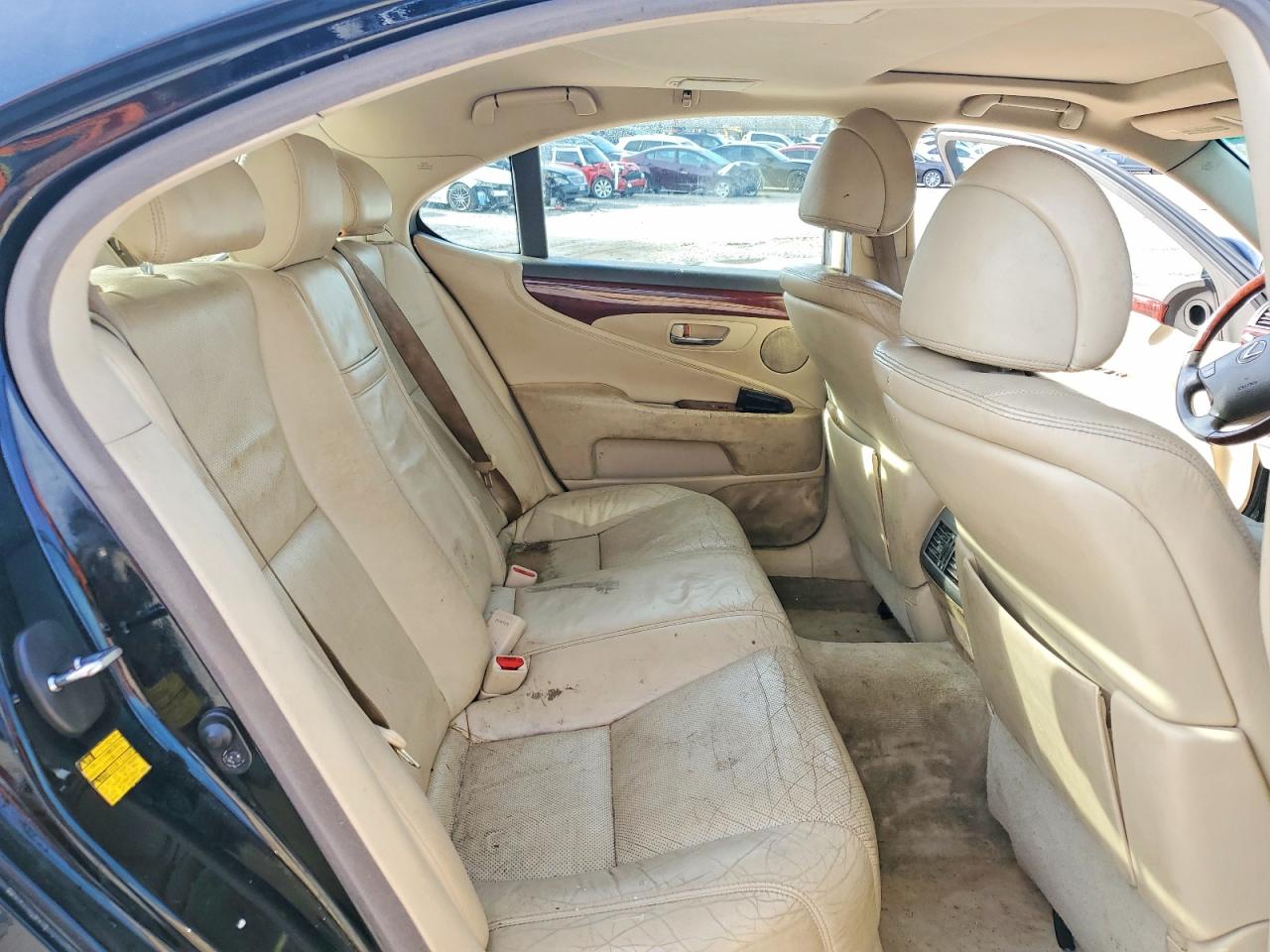 2010 LEXUS LS 460 photo 10