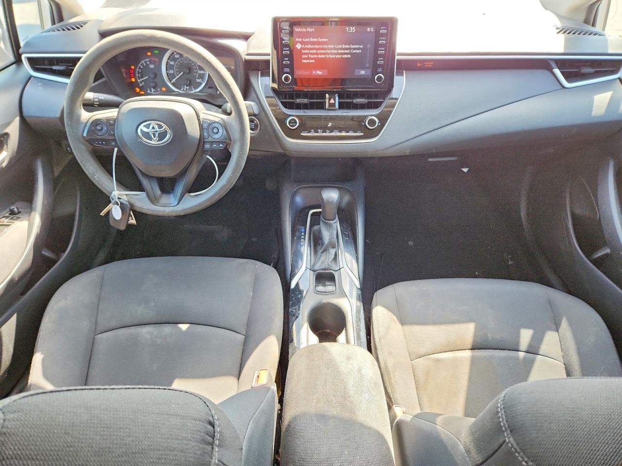 2020 TOYOTA COROLLA LE photo 8
