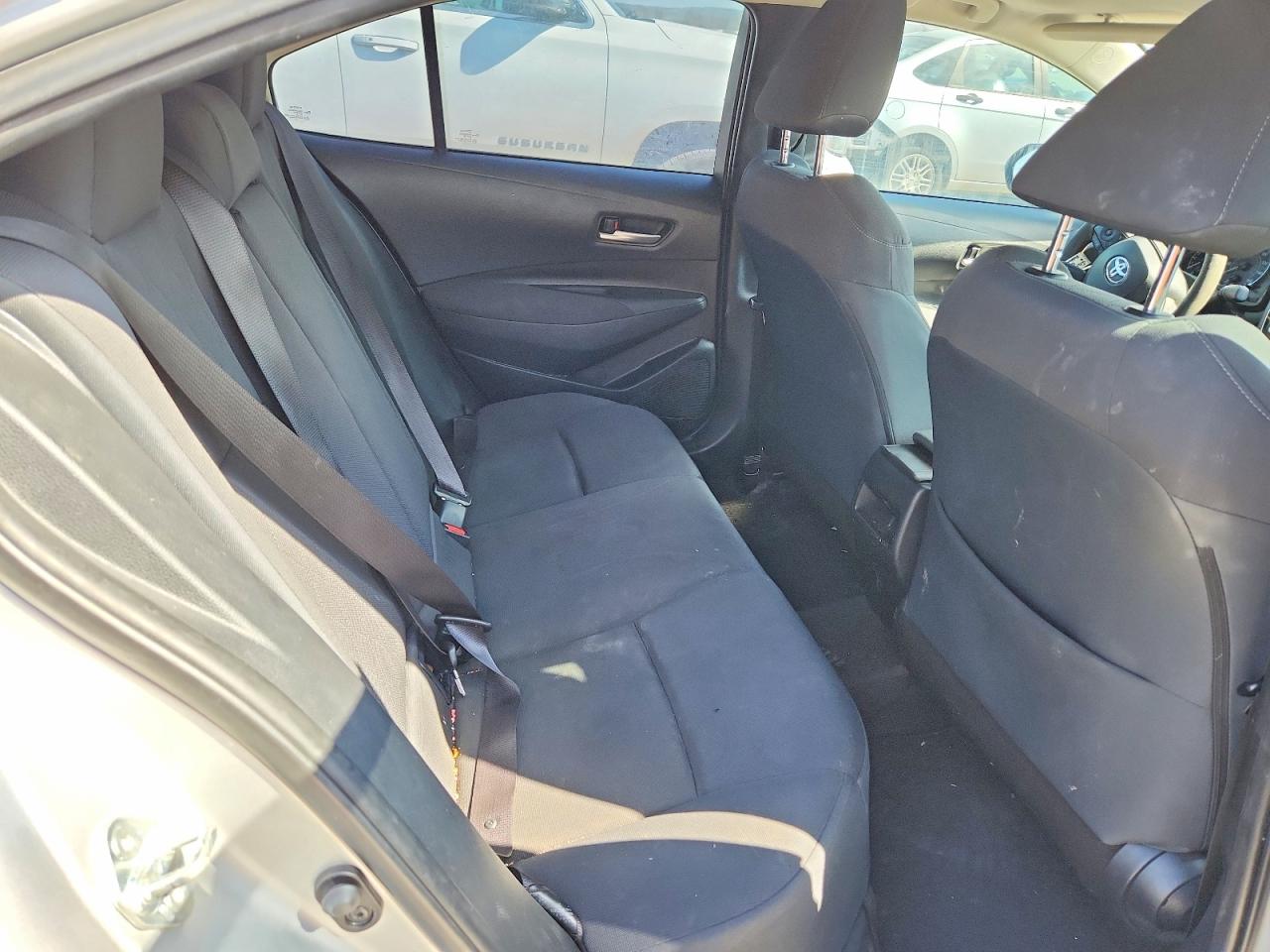 2020 TOYOTA COROLLA LE photo 10