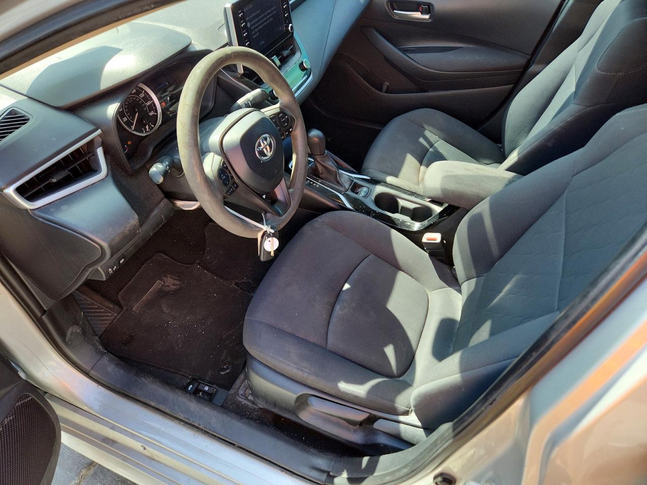 2020 TOYOTA COROLLA LE photo 7
