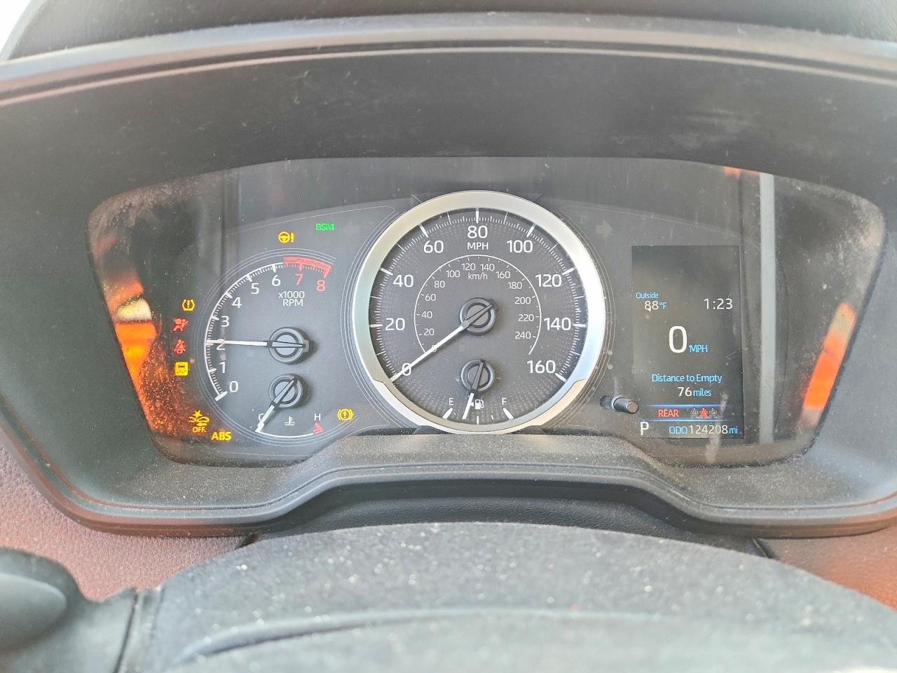 2020 TOYOTA COROLLA LE photo 9
