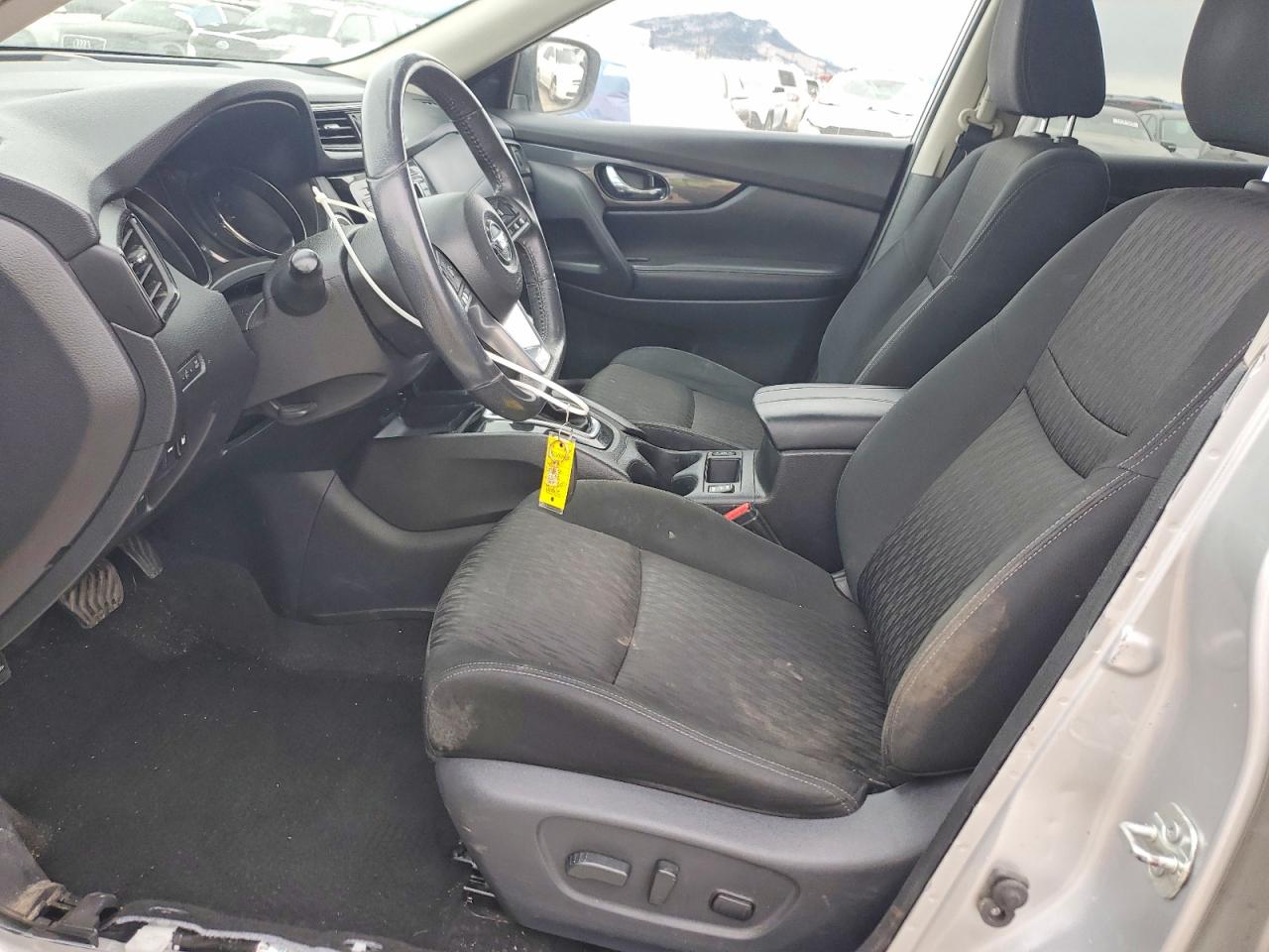 2018 NISSAN ROGUE SV photo 13
