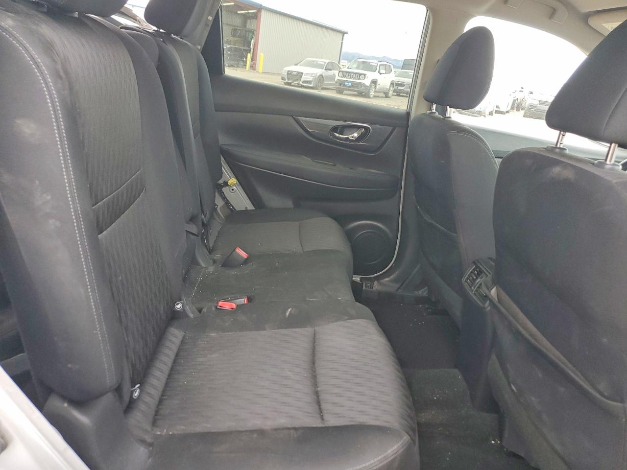 2018 NISSAN ROGUE SV photo 21