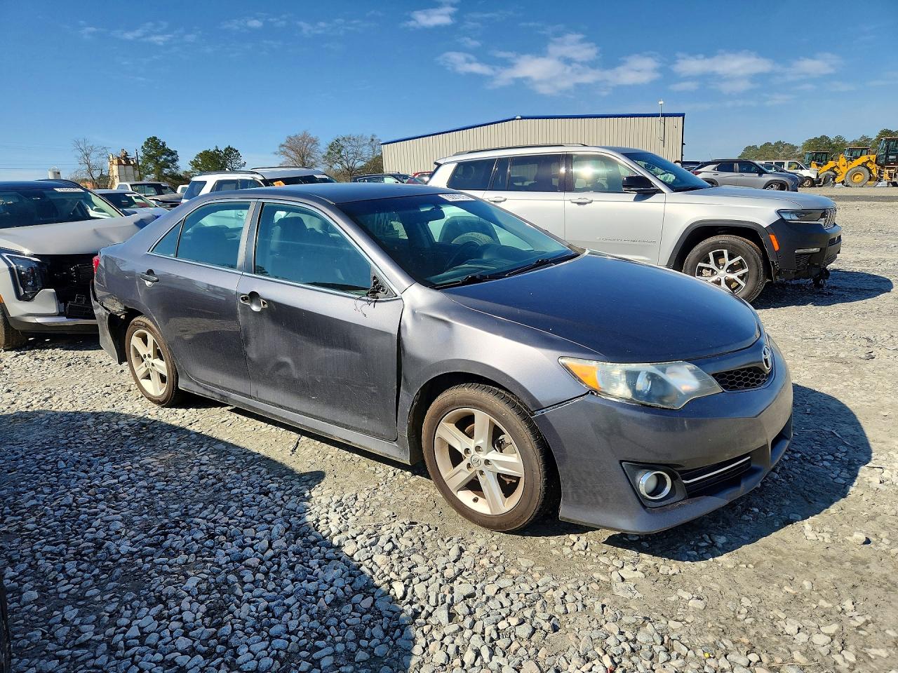 2014 TOYOTA CAMRY SE photo 10