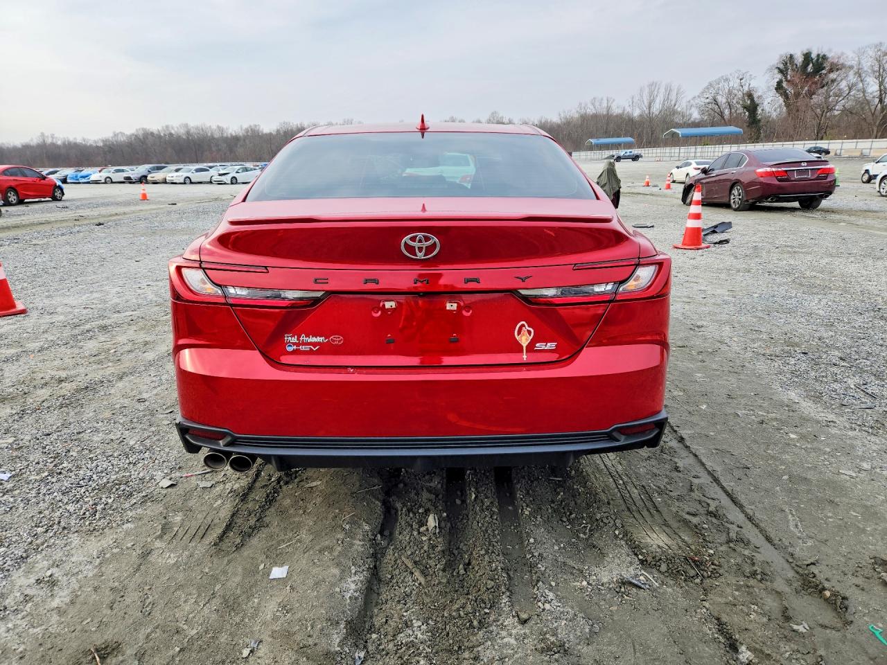 2025 TOYOTA CAMRY SE photo 6