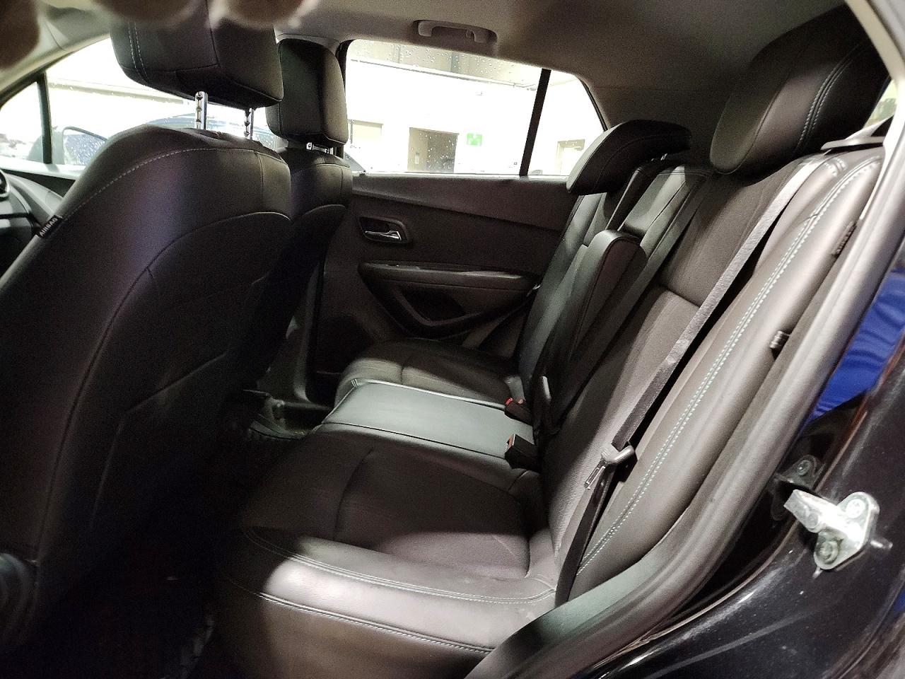 2015 CHEVROLET TRAX 2LT photo 11