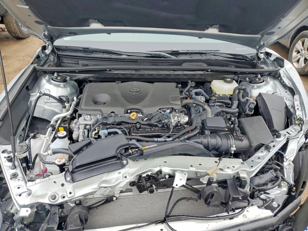 2025 TOYOTA CAMRY LE photo 11