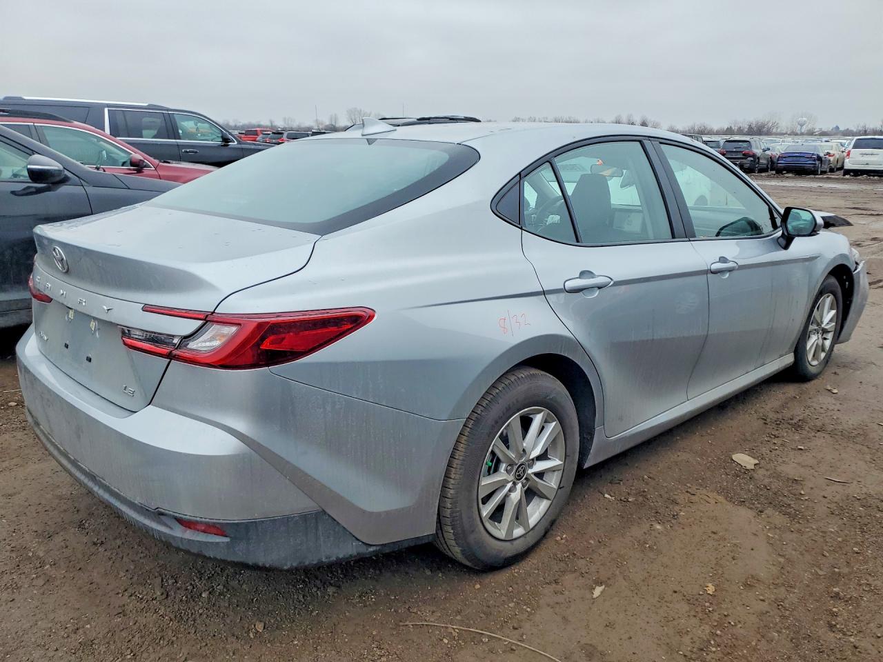 2025 TOYOTA CAMRY LE photo 3