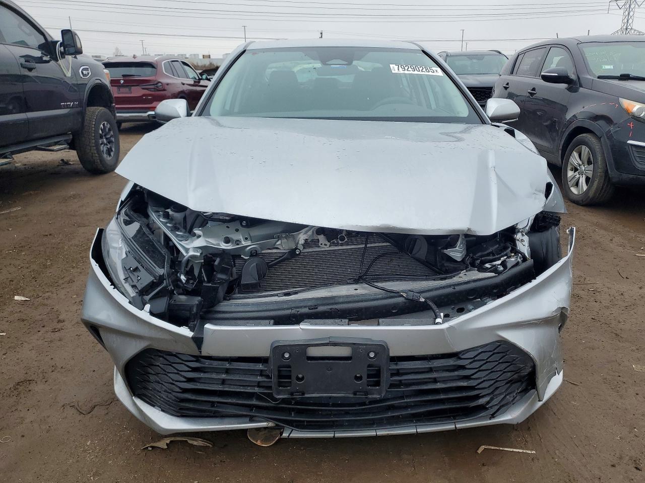 2025 TOYOTA CAMRY LE photo 5