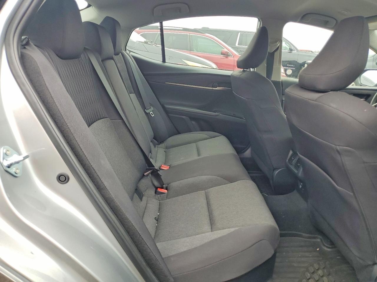 2025 TOYOTA CAMRY LE photo 10