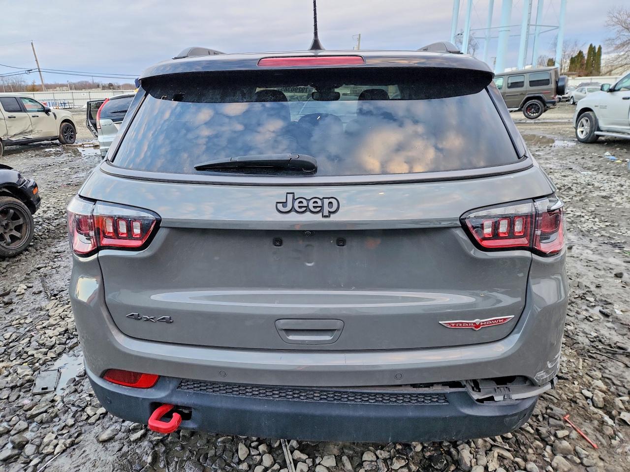 2021 JEEP COMPASS TRAILHAWK photo 16