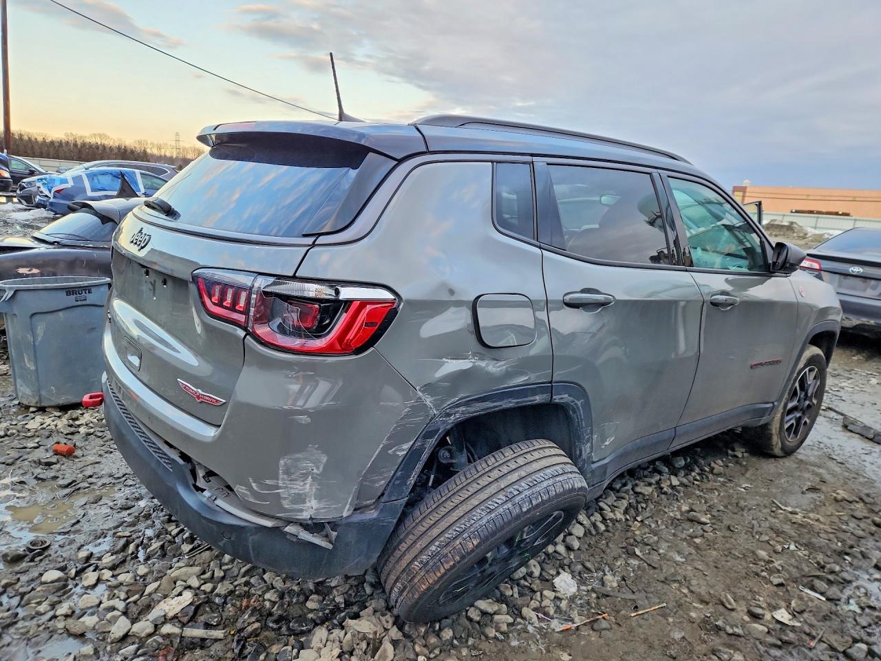 2021 JEEP COMPASS TRAILHAWK photo 7