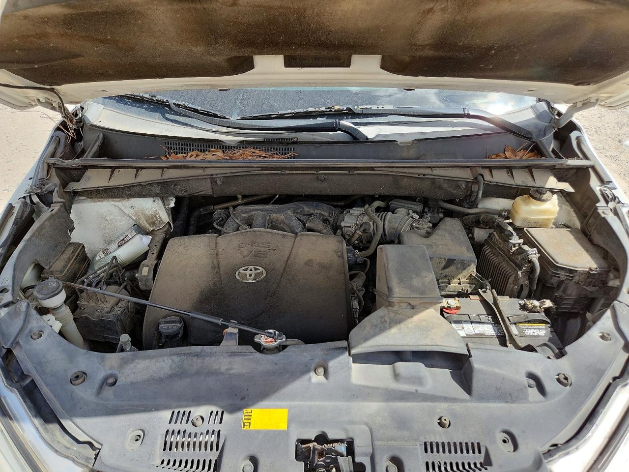 2018 TOYOTA HIGHLANDER LE photo 34