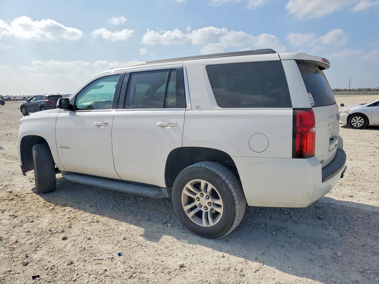 2015 CHEVROLET TAHOE C1500 LT photo 3