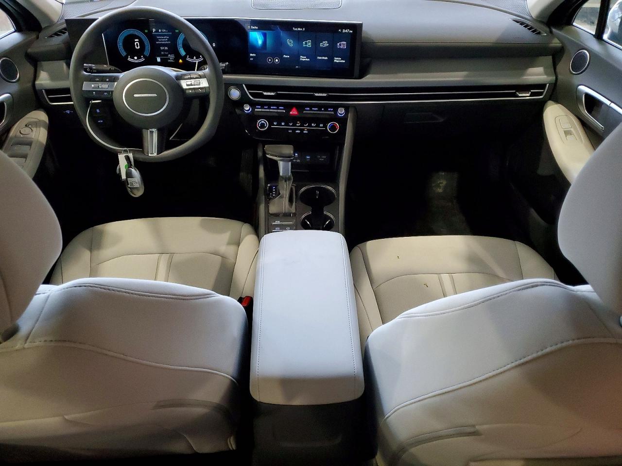 2025 HYUNDAI SONATA SE photo 8