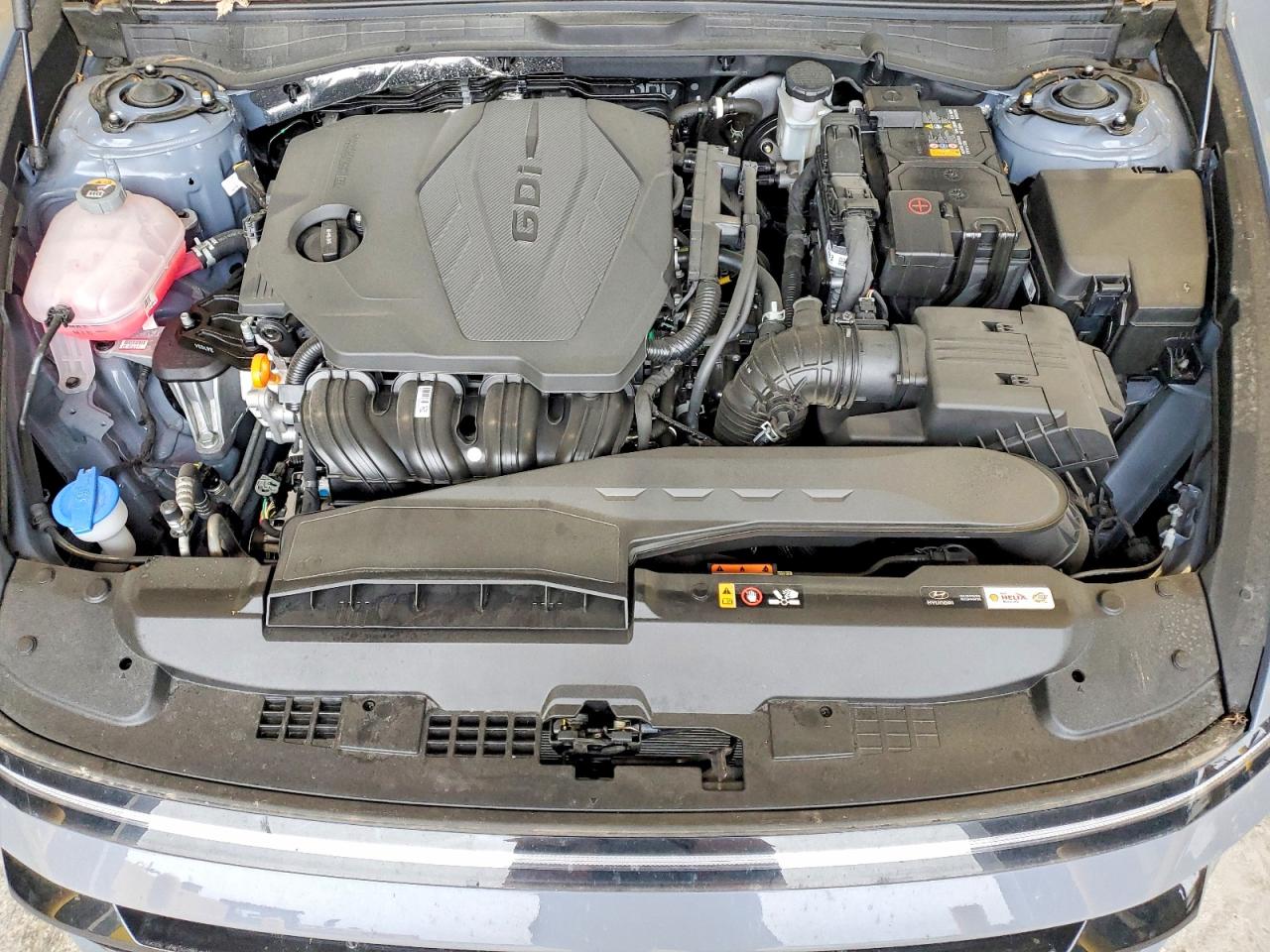 2025 HYUNDAI SONATA SE photo 11