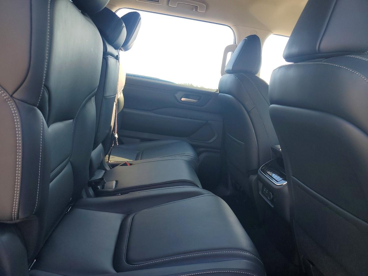2025 NISSAN ARMADA SV photo 11