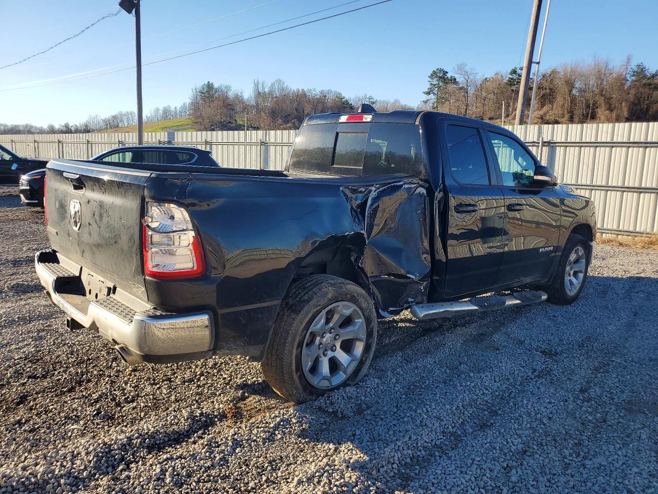 2021 RAM 1500 BIG HORN photo 3