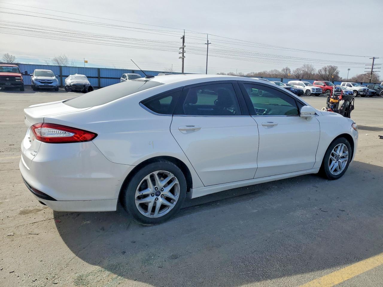 2015 FORD FUSION photo 3