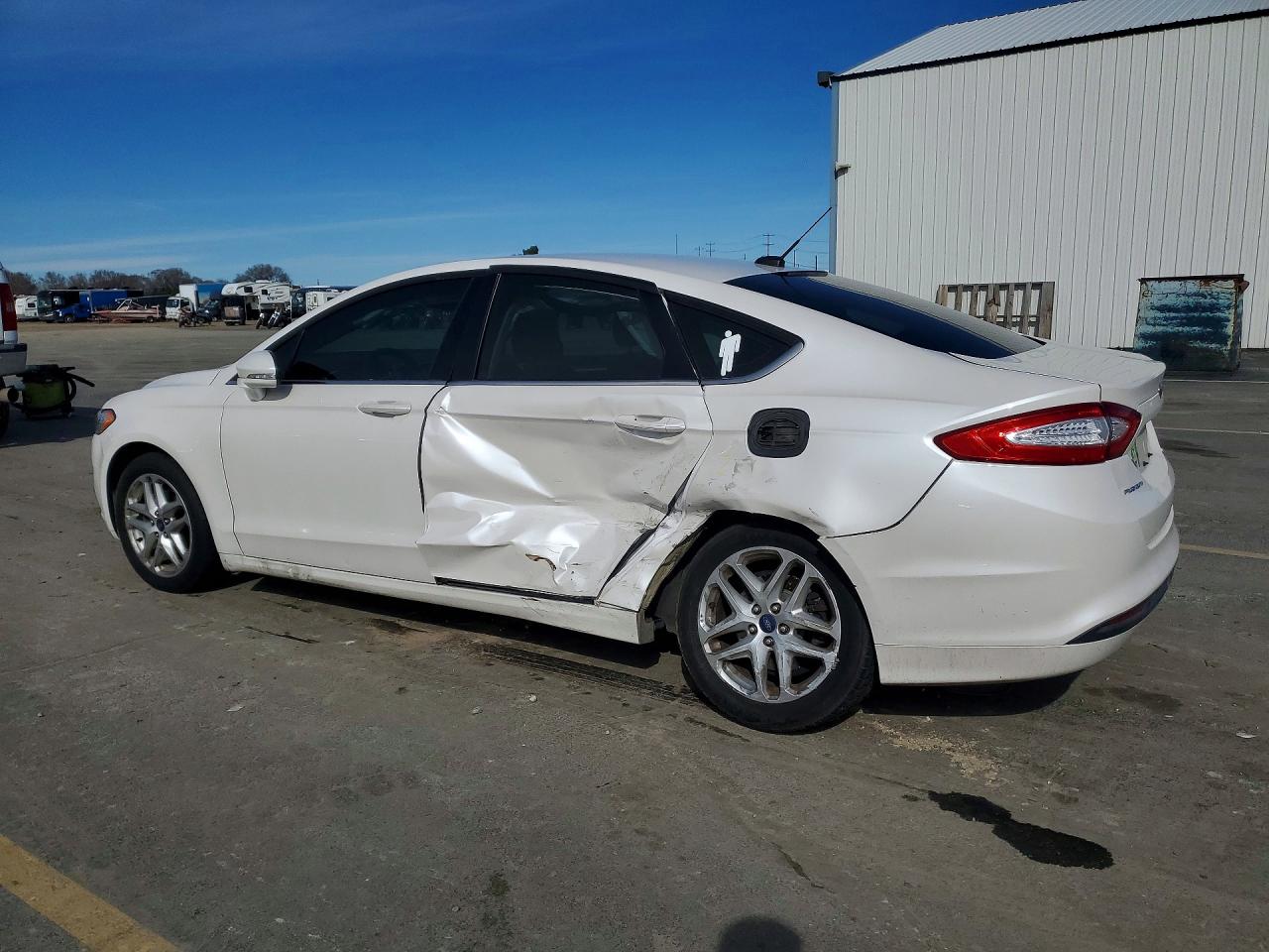 2015 FORD FUSION photo 2
