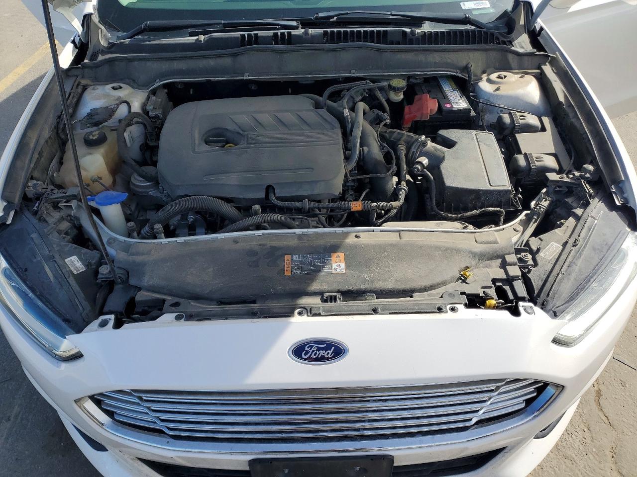 2015 FORD FUSION photo 11