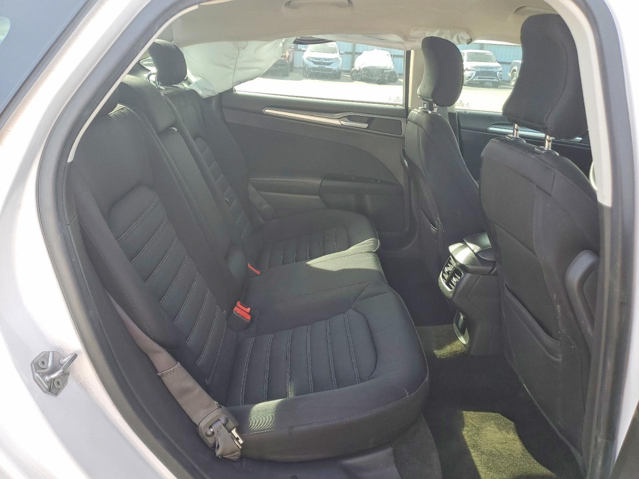2015 FORD FUSION photo 10