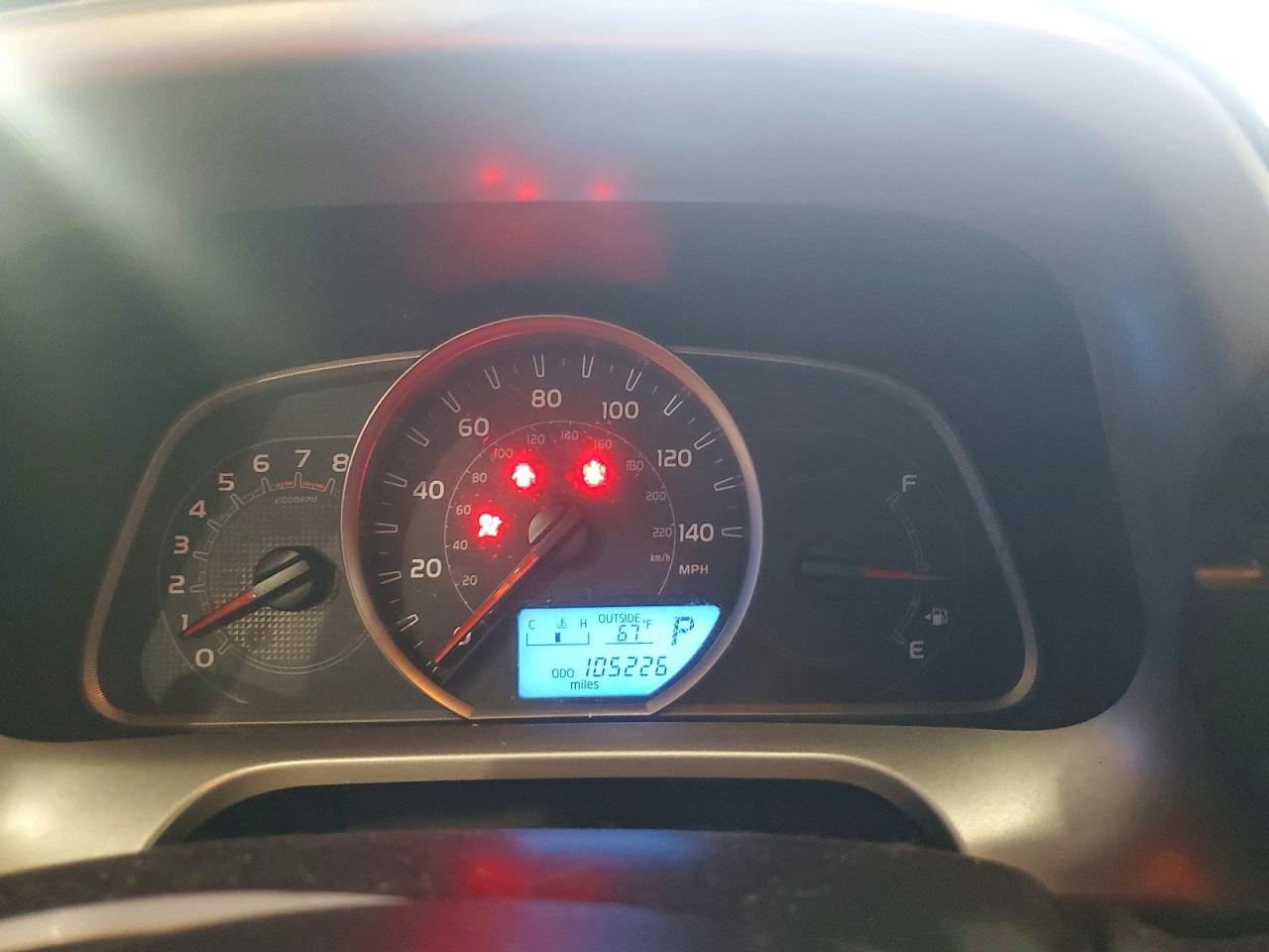 2015 TOYOTA RAV4 XLE photo 17