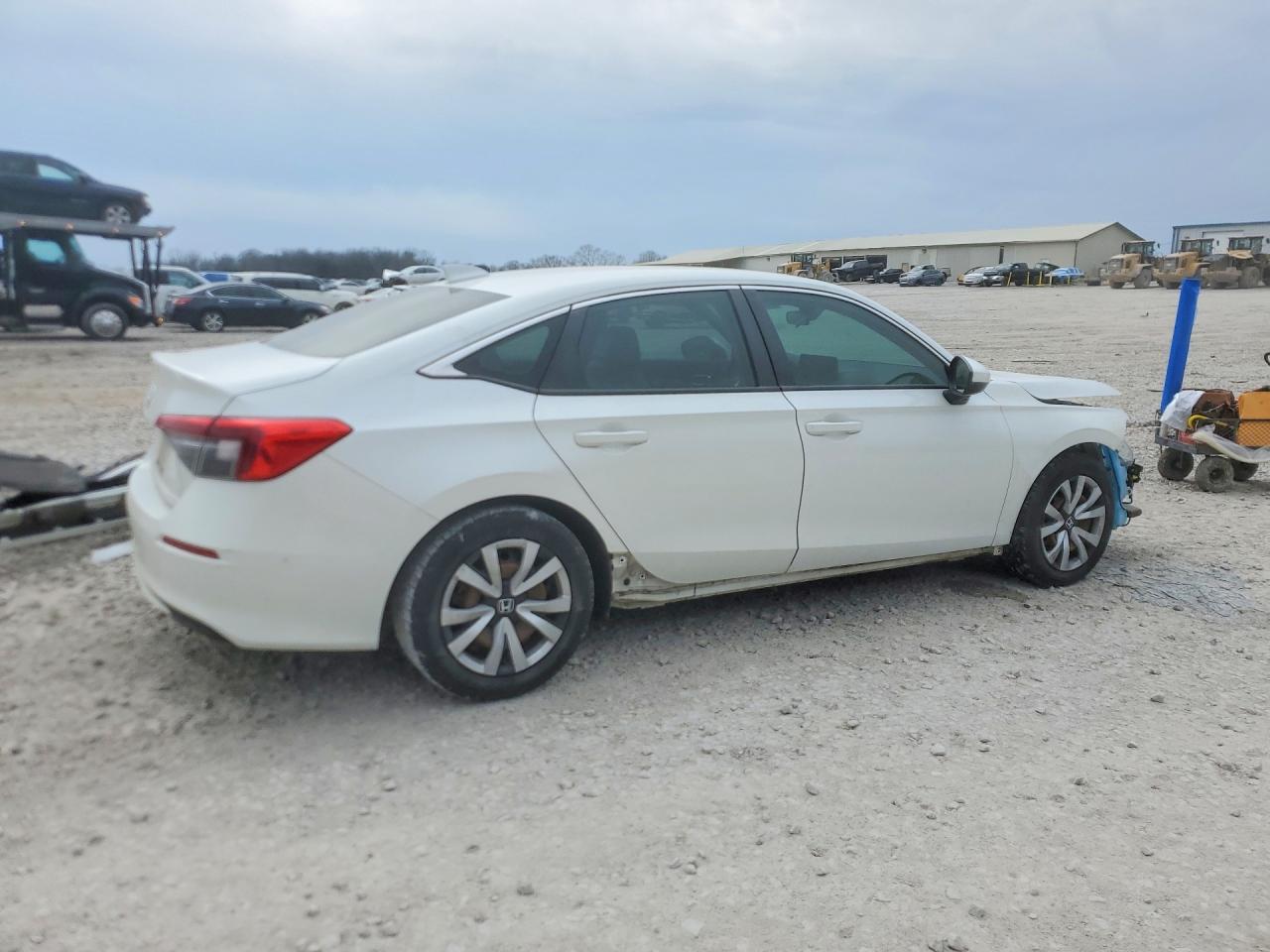 2022 HONDA CIVIC LX photo 5