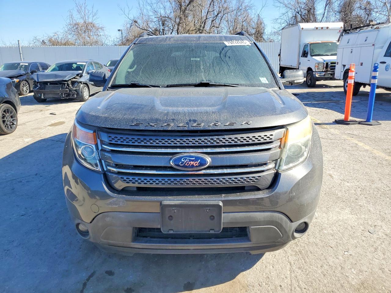 2015 FORD EXPLORER XLT photo 5