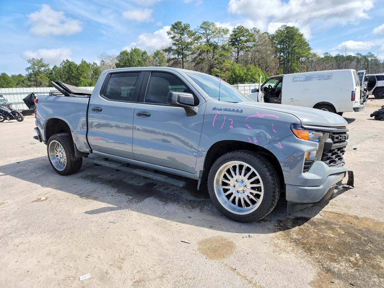 2024 CHEVROLET SILVERADO C1500 CUSTOM photo 7