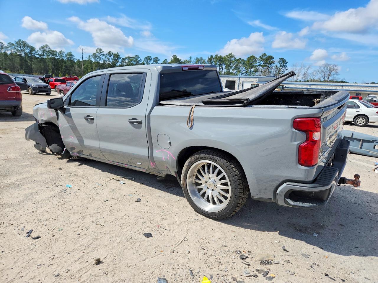2024 CHEVROLET SILVERADO C1500 CUSTOM photo 3