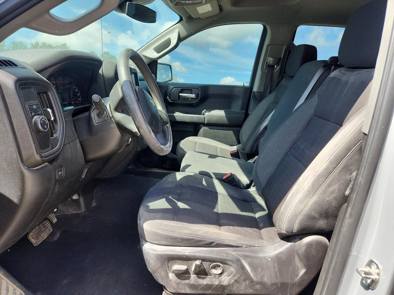 2024 CHEVROLET SILVERADO C1500 CUSTOM photo 13
