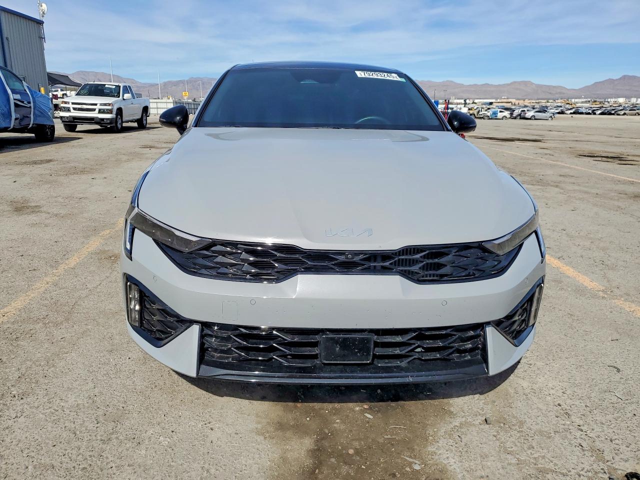 2025 KIA K5 GT photo 9