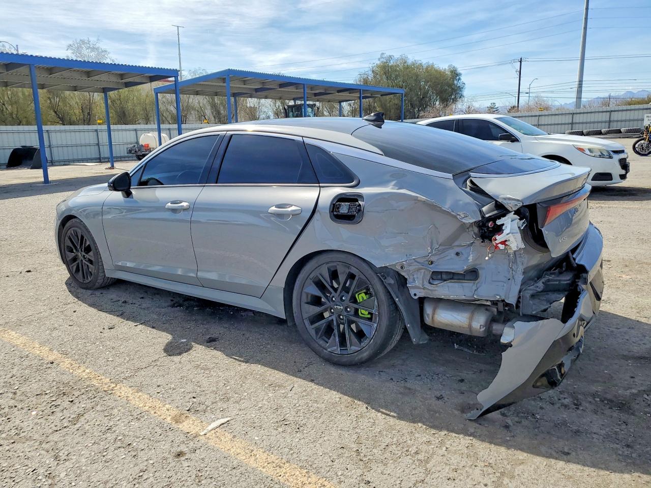 2025 KIA K5 GT photo 3