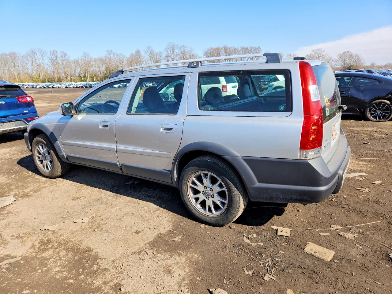 2007 VOLVO XC70 photo 2