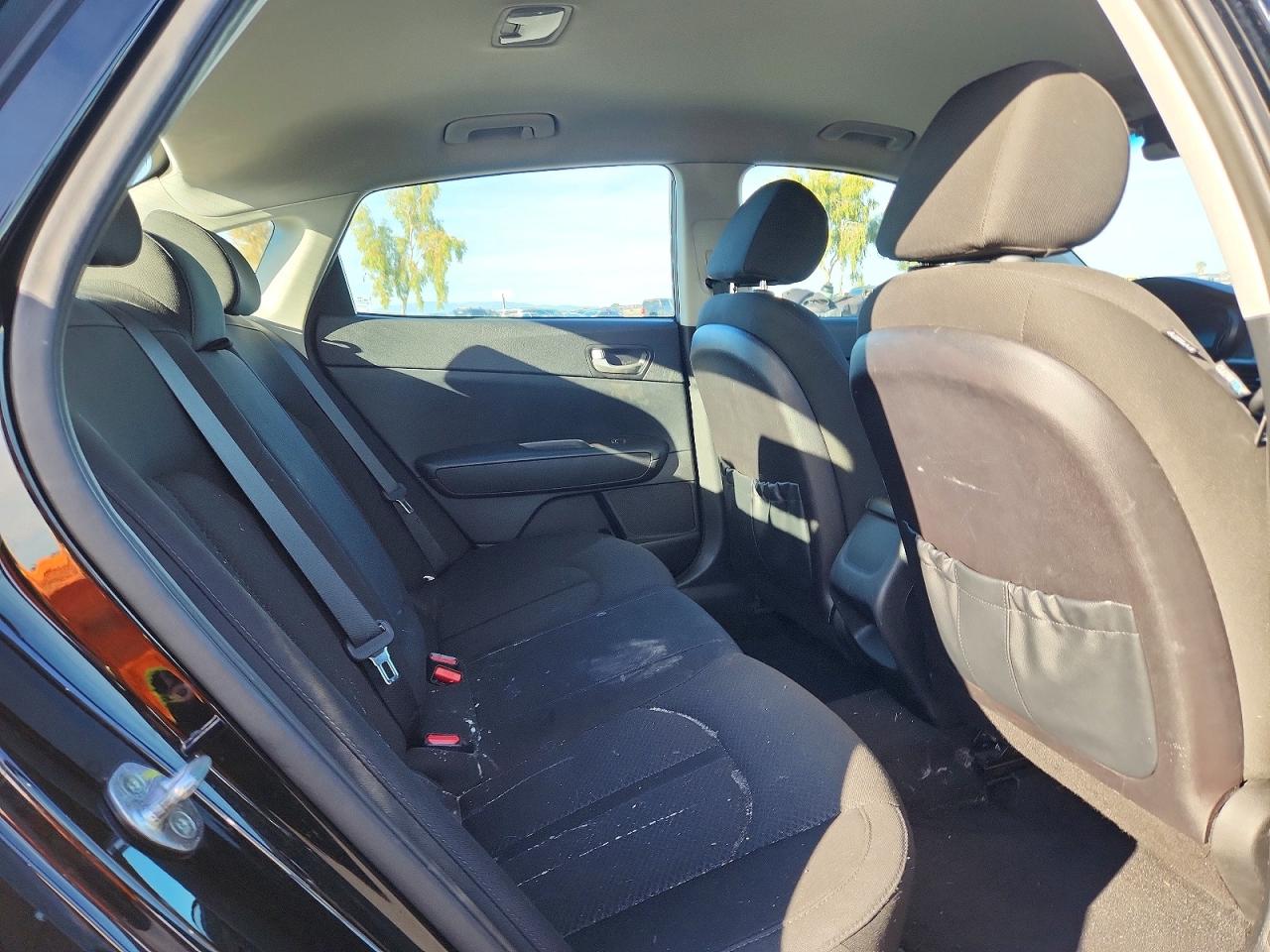 2016 KIA OPTIMA LX photo 10