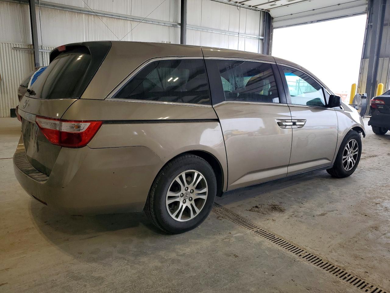 2012 HONDA ODYSSEY EXL photo 5
