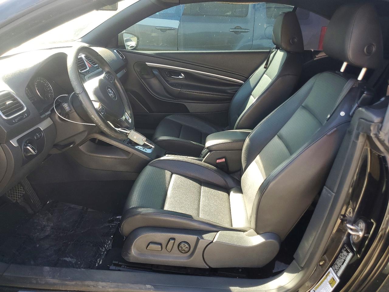2012 VOLKSWAGEN EOS KOMFORT photo 19