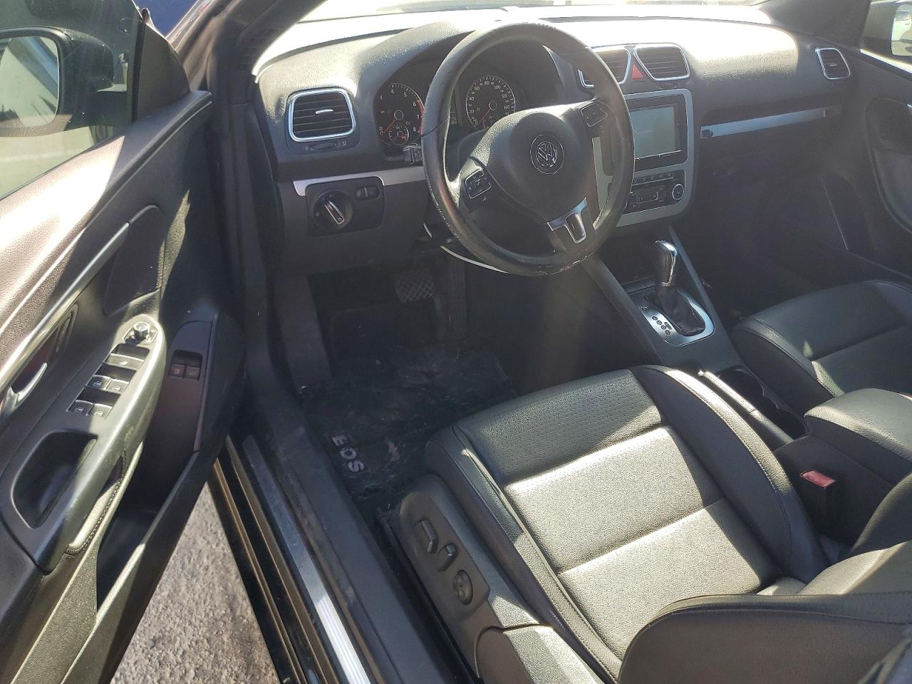 2012 VOLKSWAGEN EOS KOMFORT photo 22