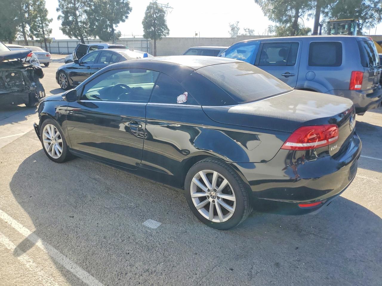 2012 VOLKSWAGEN EOS KOMFORT photo 4