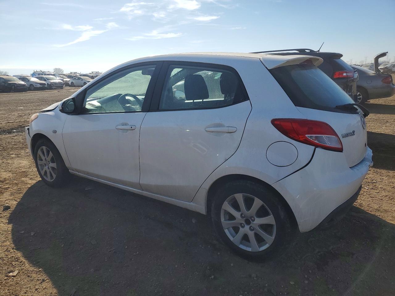 2012 MAZDA MAZDA2 photo 2