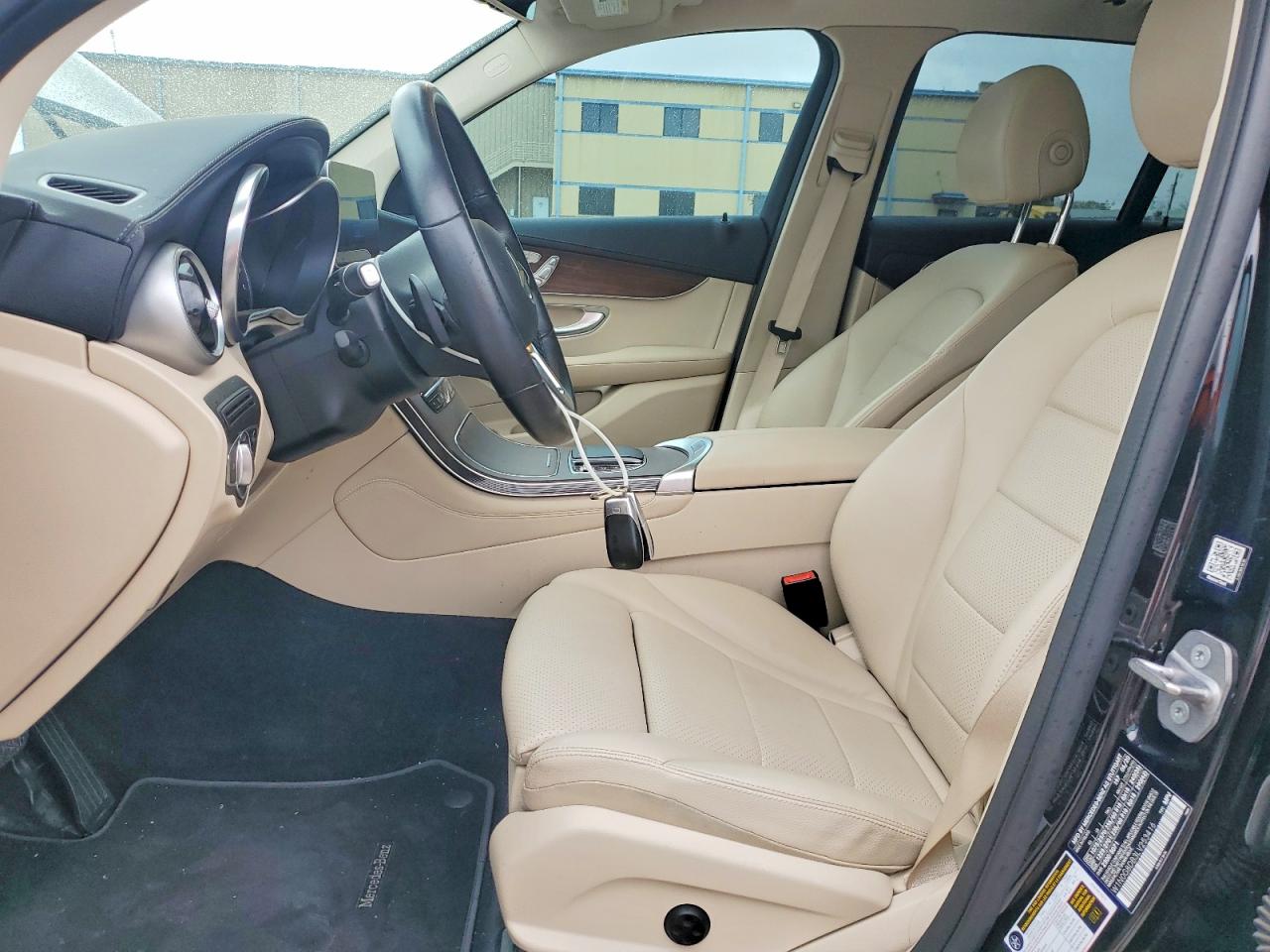 2020 MERCEDES-BENZ GLC 300 photo 13