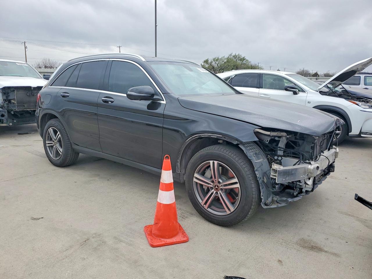 2020 MERCEDES-BENZ GLC 300 photo 7