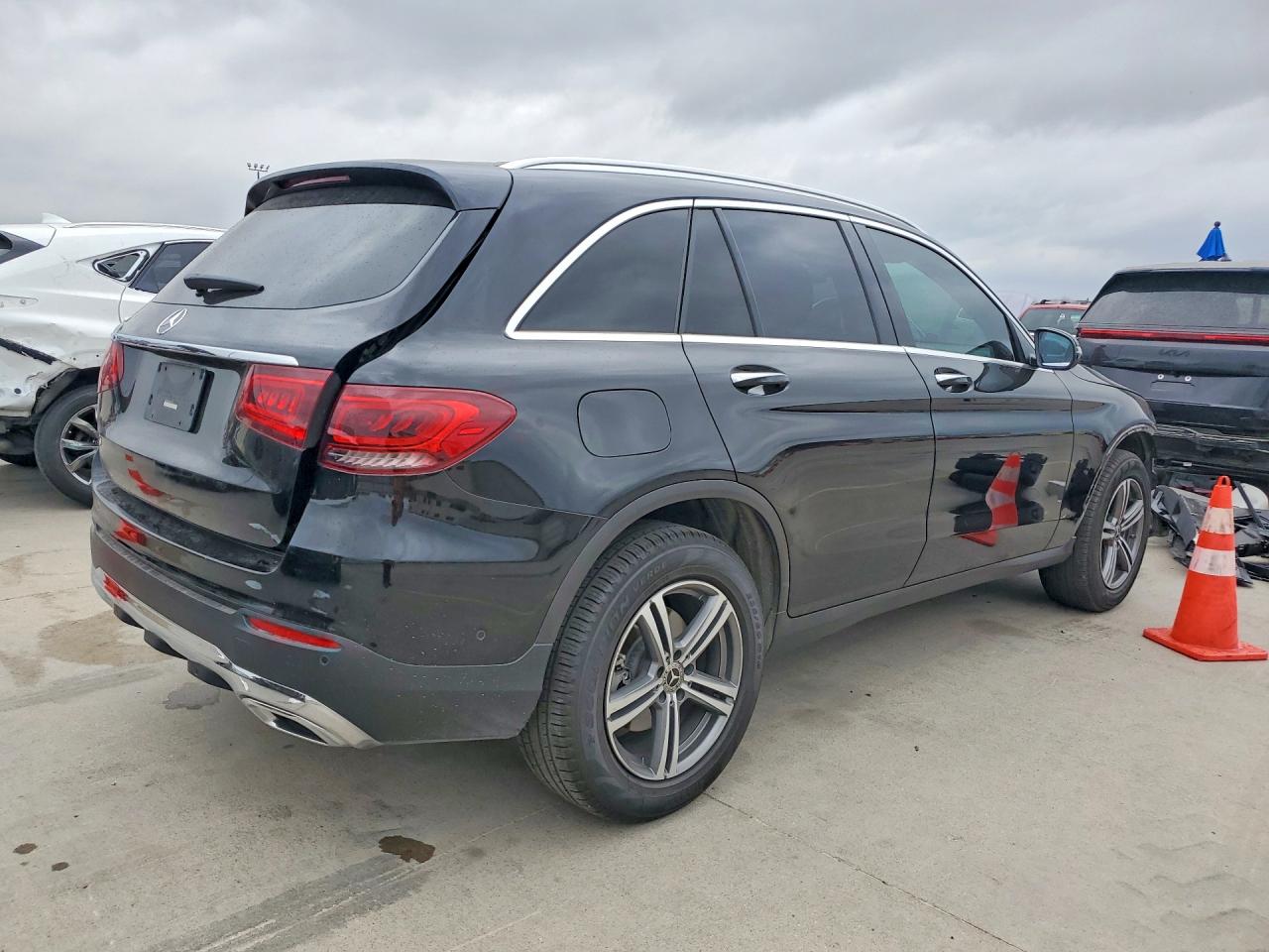 2020 MERCEDES-BENZ GLC 300 photo 5