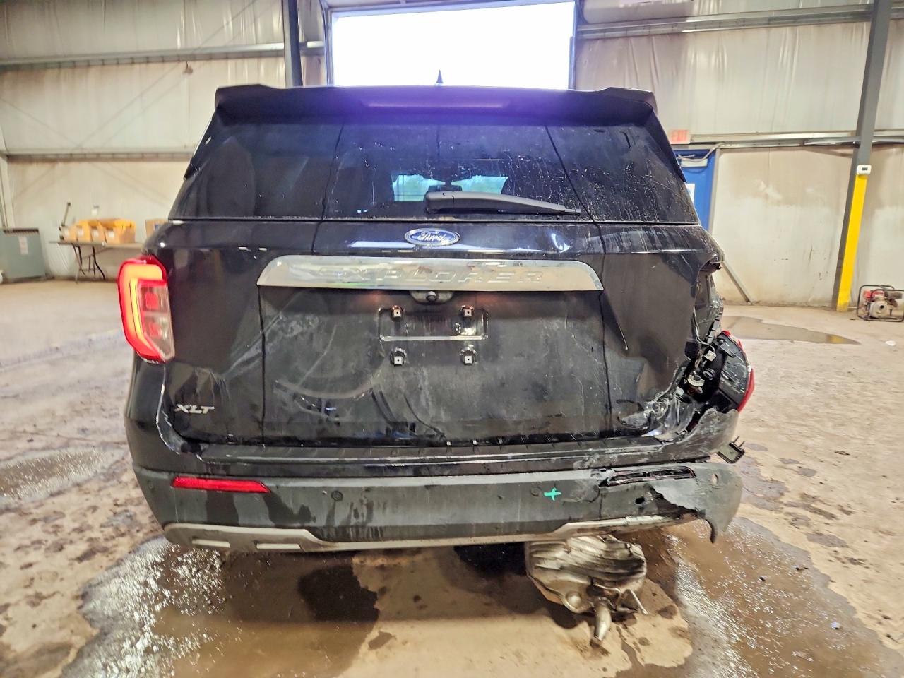 2023 FORD EXPLORER XLT photo 11