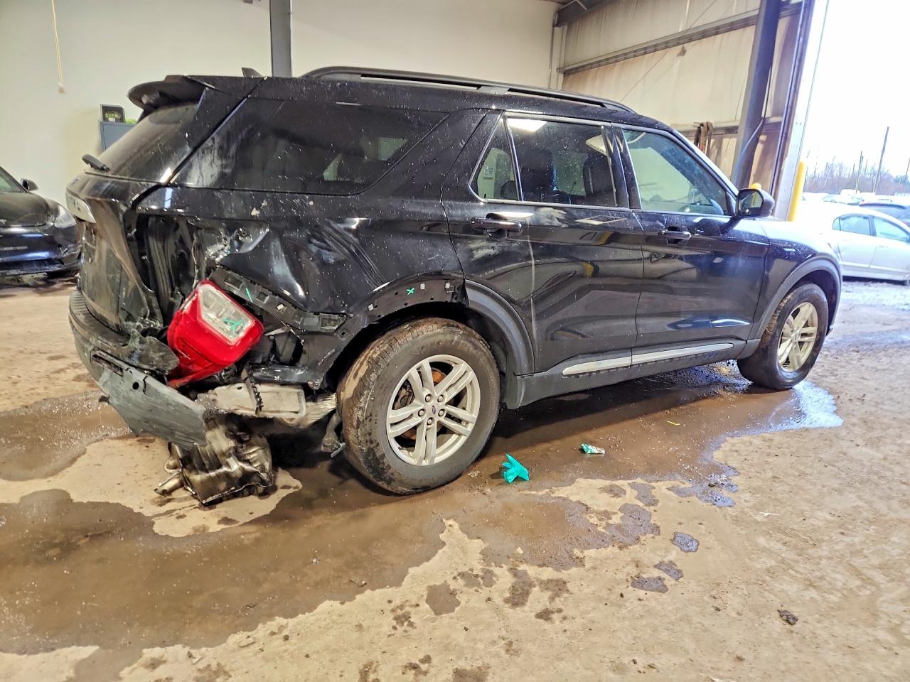 2023 FORD EXPLORER XLT photo 5