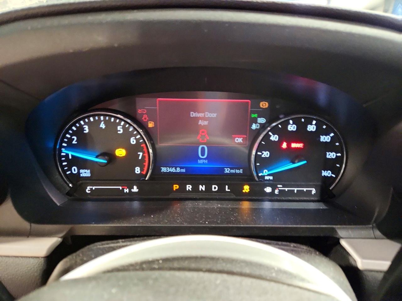 2023 FORD EXPLORER XLT photo 17