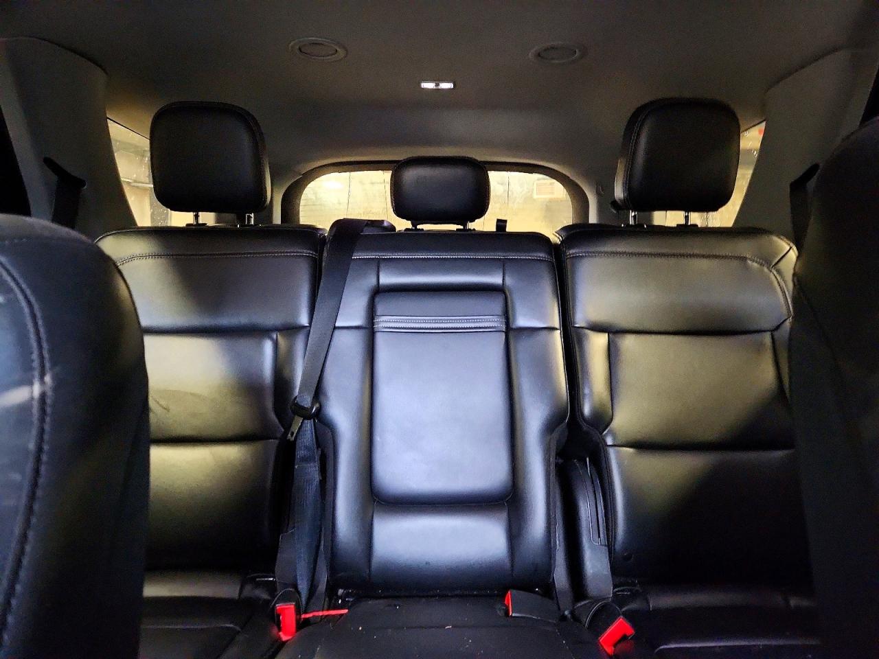 2023 FORD EXPLORER XLT photo 19