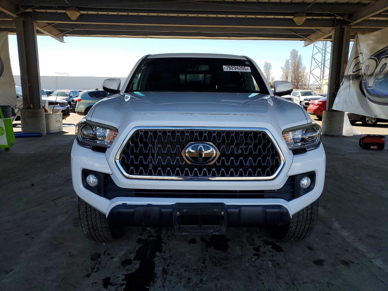 2019 TOYOTA TACOMA TRD OFF-ROAD photo 9