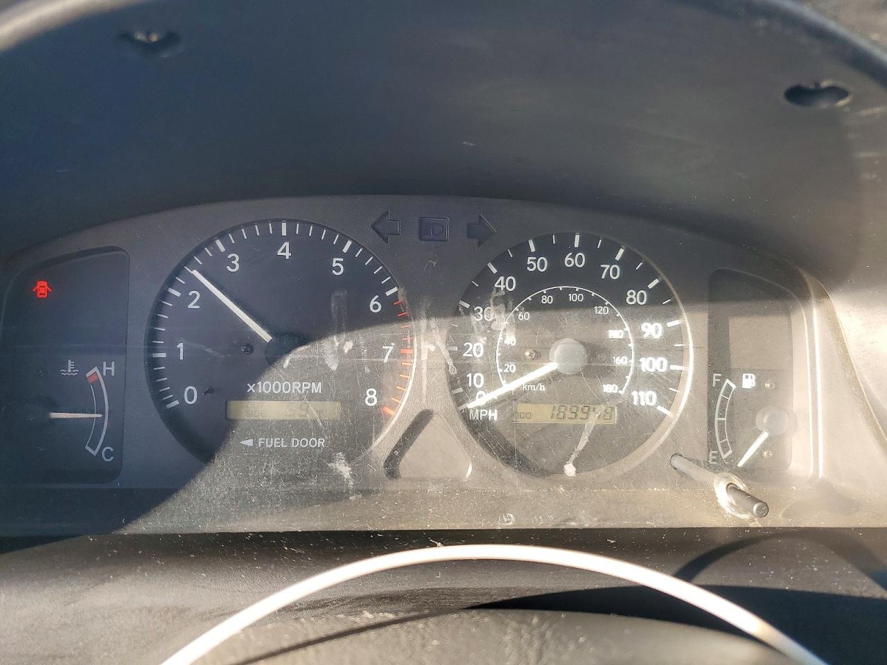 2001 TOYOTA COROLLA LE photo 9